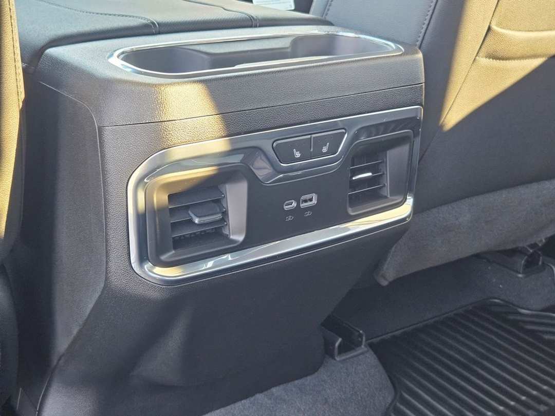 2026 Chevrolet Silverado 2500Hd LTZ - Image 30