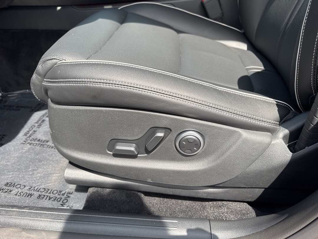 2026 Genesis Electrified Gv70 - Image 20