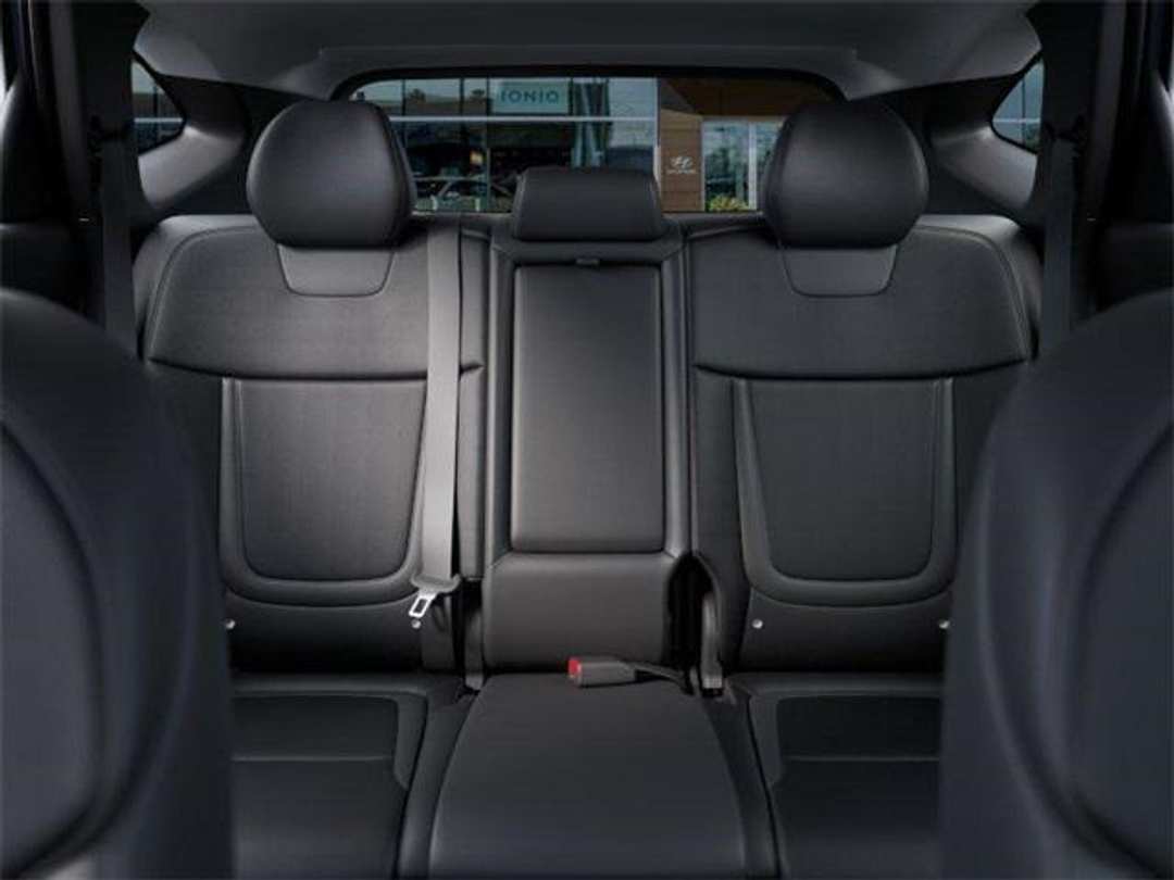 2026 Hyundai Tucson Limited - Image 12