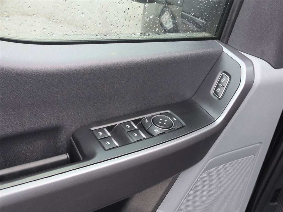 2025 Ford F-250Sd XLT - Image 10