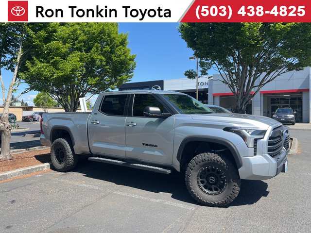 2022 Toyota Tundra SR5