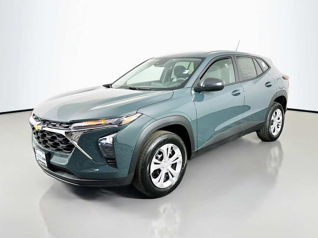 2026 Chevrolet Trax LS - Image 3