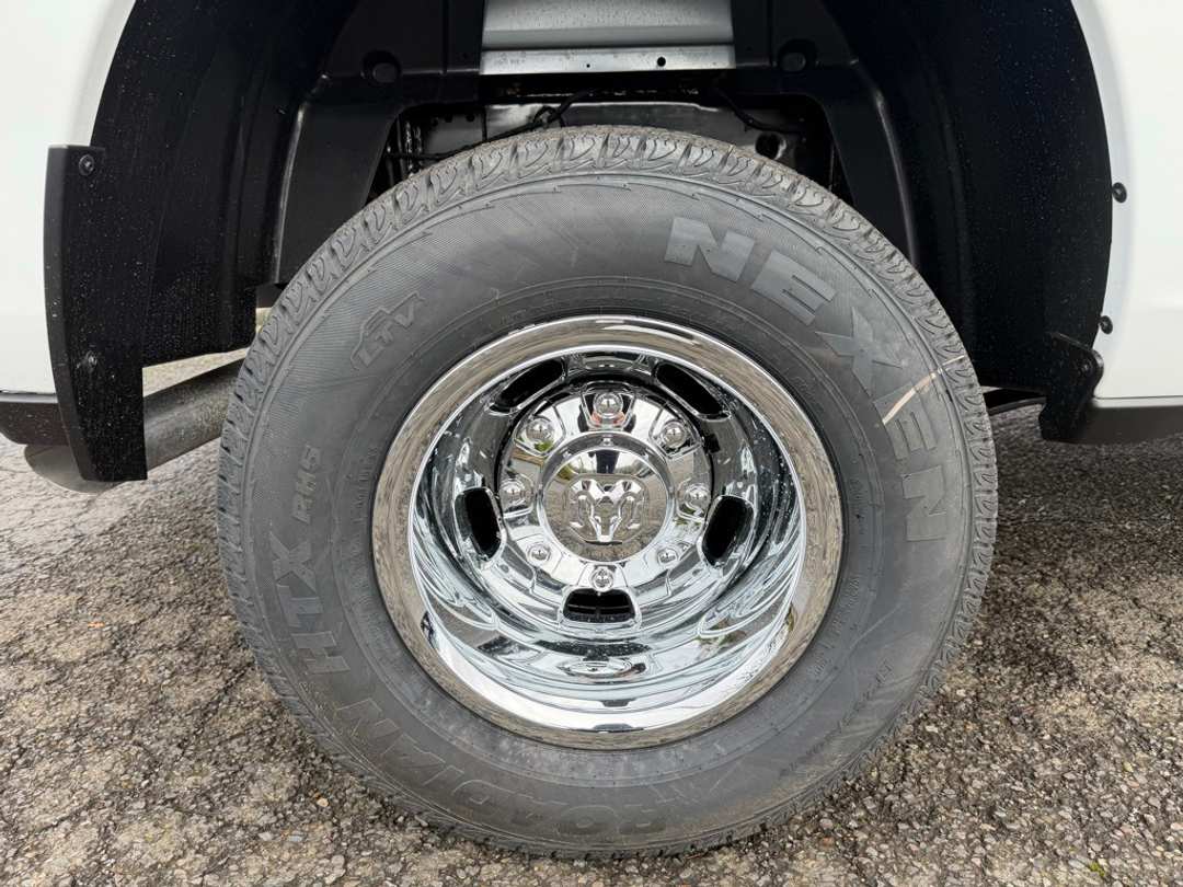 2026 Ram 3500 Tradesman - Image 10