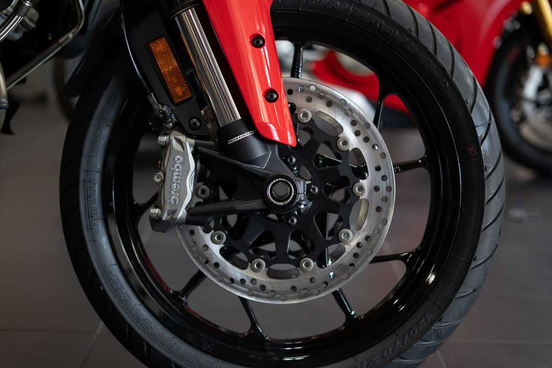 2025 Ducati Multistrada V4 - Image 4