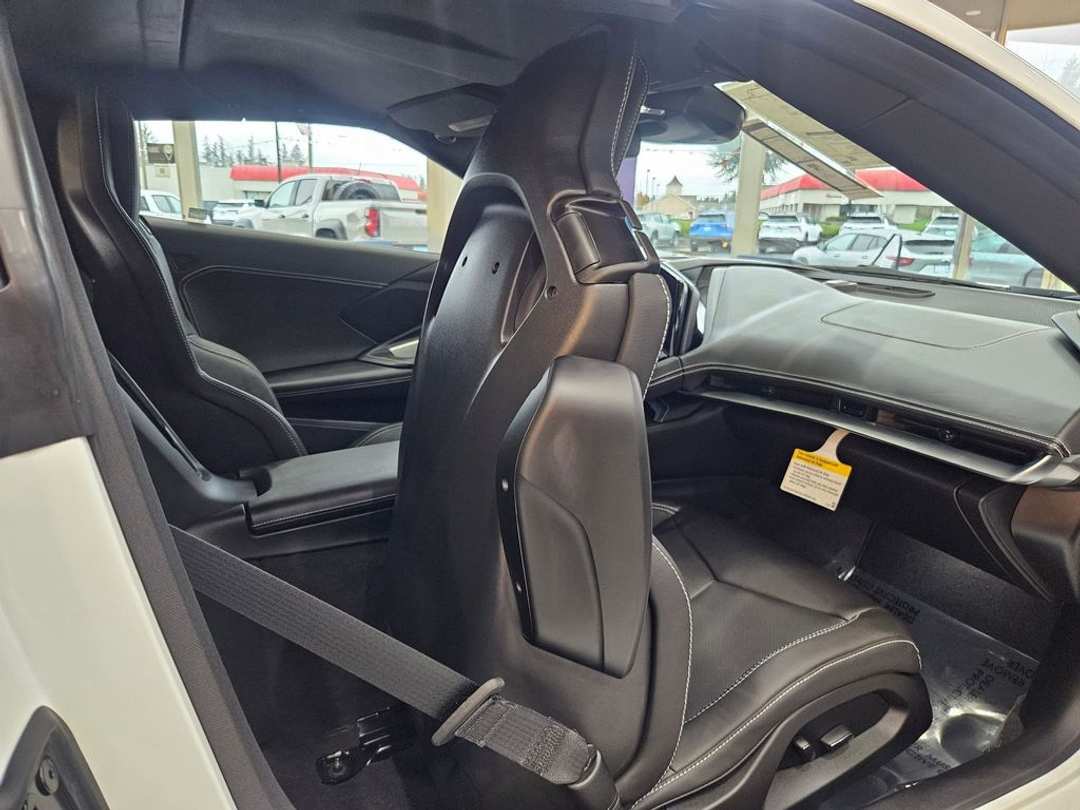 2026 Chevrolet Corvette Stingray - Image 33