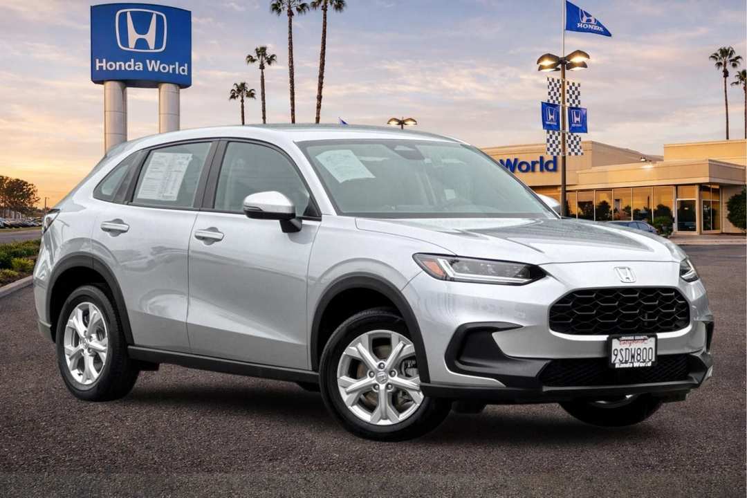 2025 Honda HR-V LX - Image 2