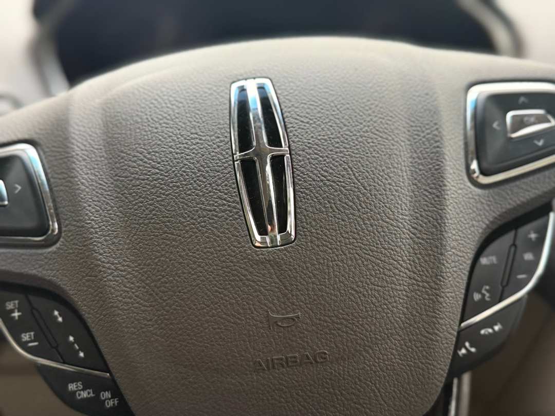 2018 Lincoln Mkx Reserve - Image 32