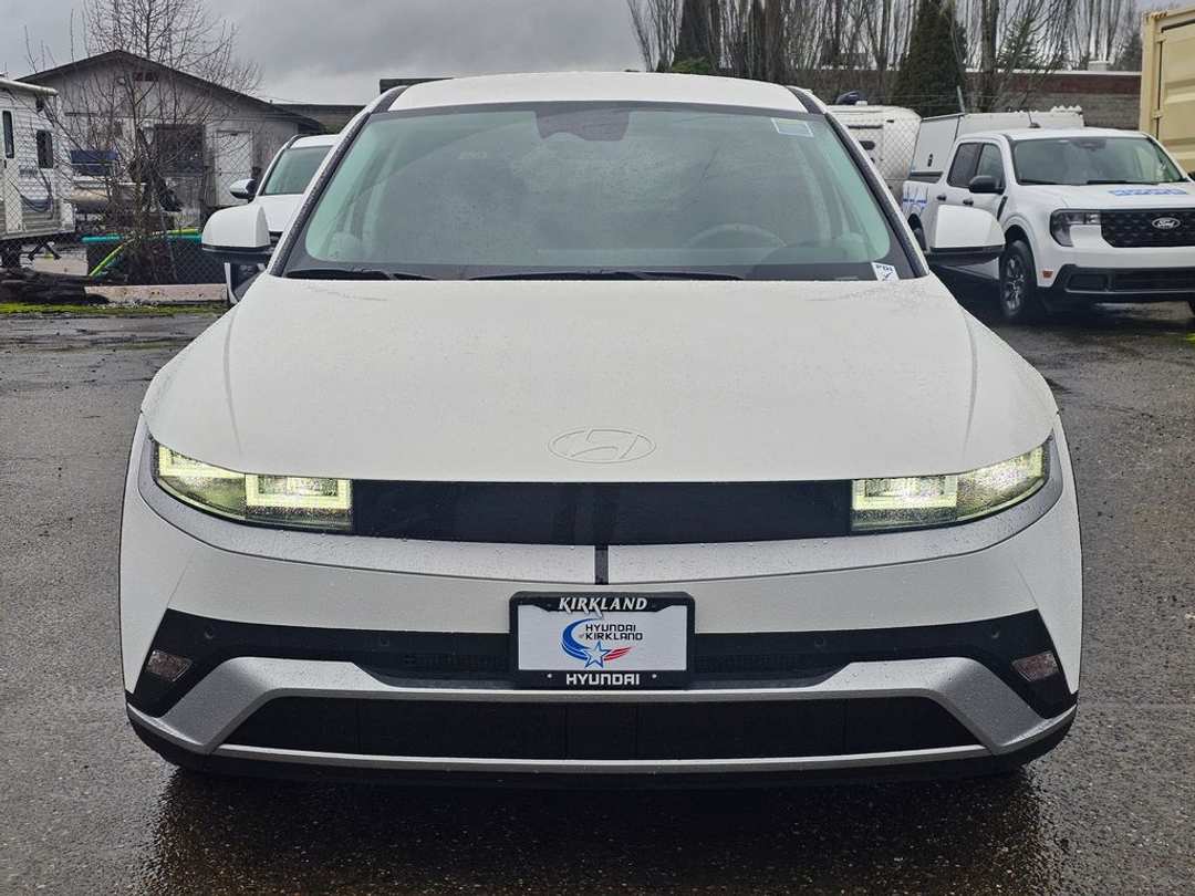 2026 Hyundai Ioniq 5 SEL - Image 2