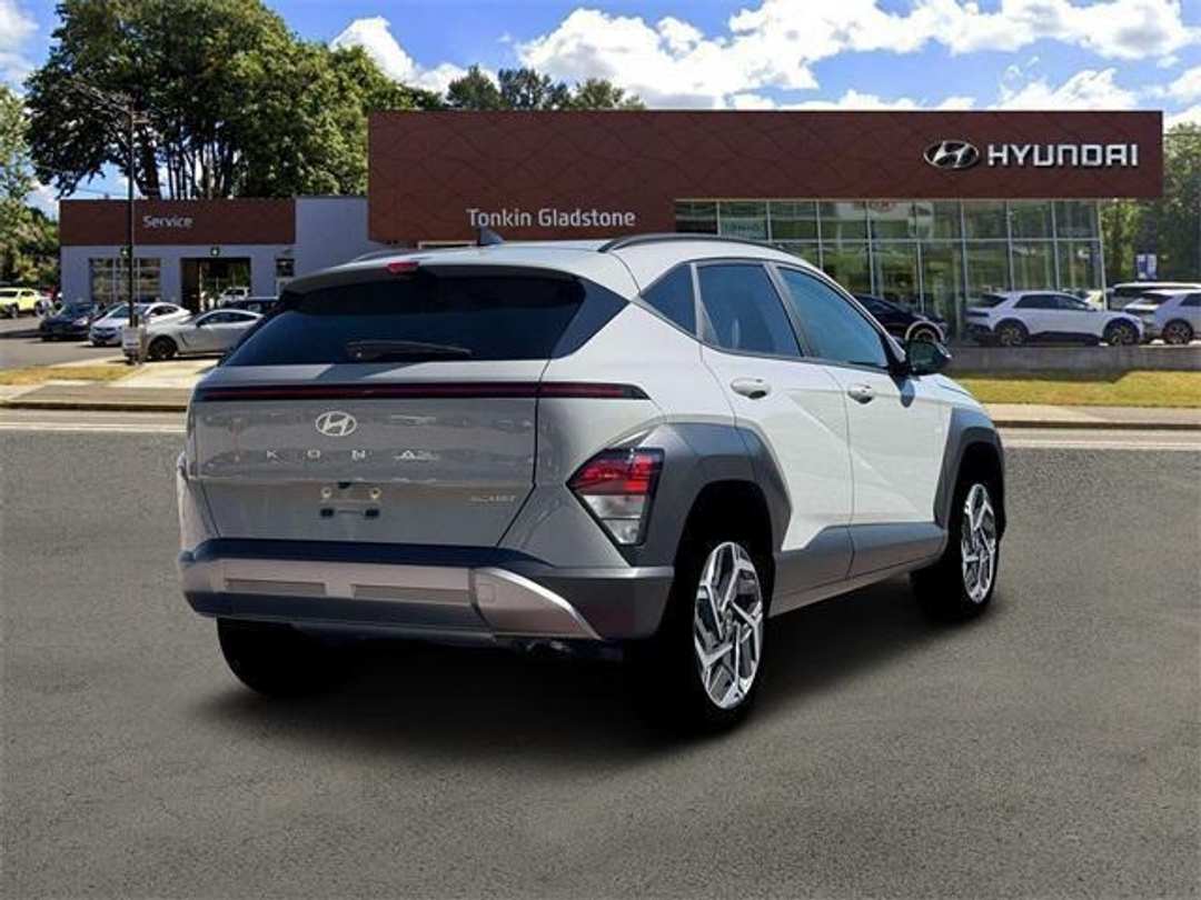 2026 Hyundai Kona SEL Premium - Image 8