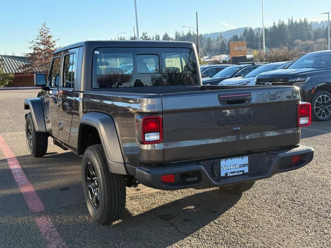 2026 Jeep Gladiator Sport - Image 6
