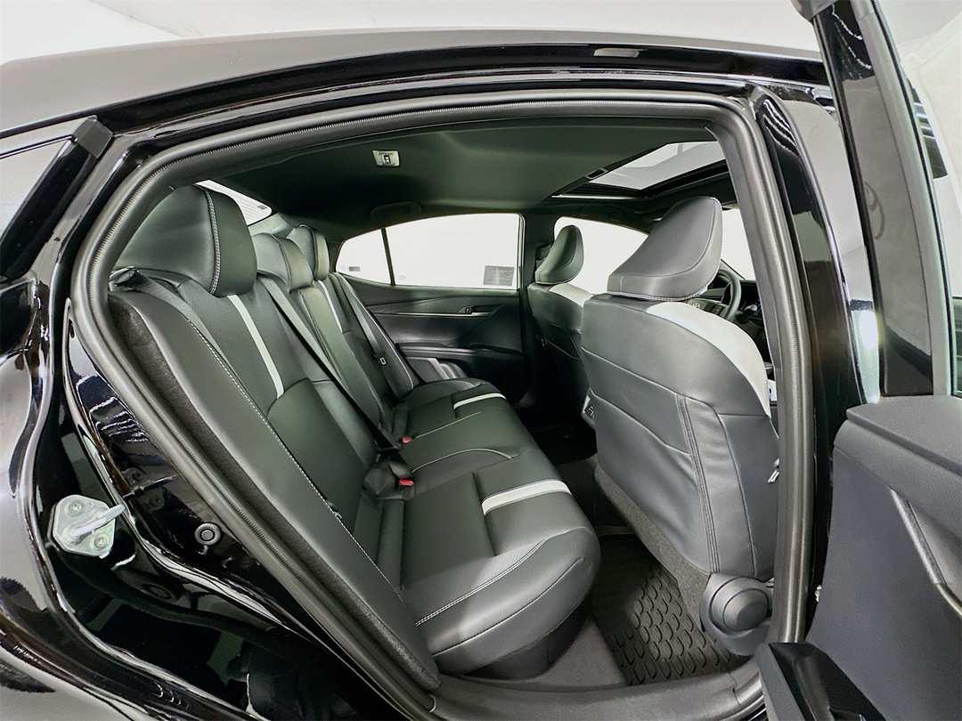 2026 Toyota Camry SE Nightshade - Image 28
