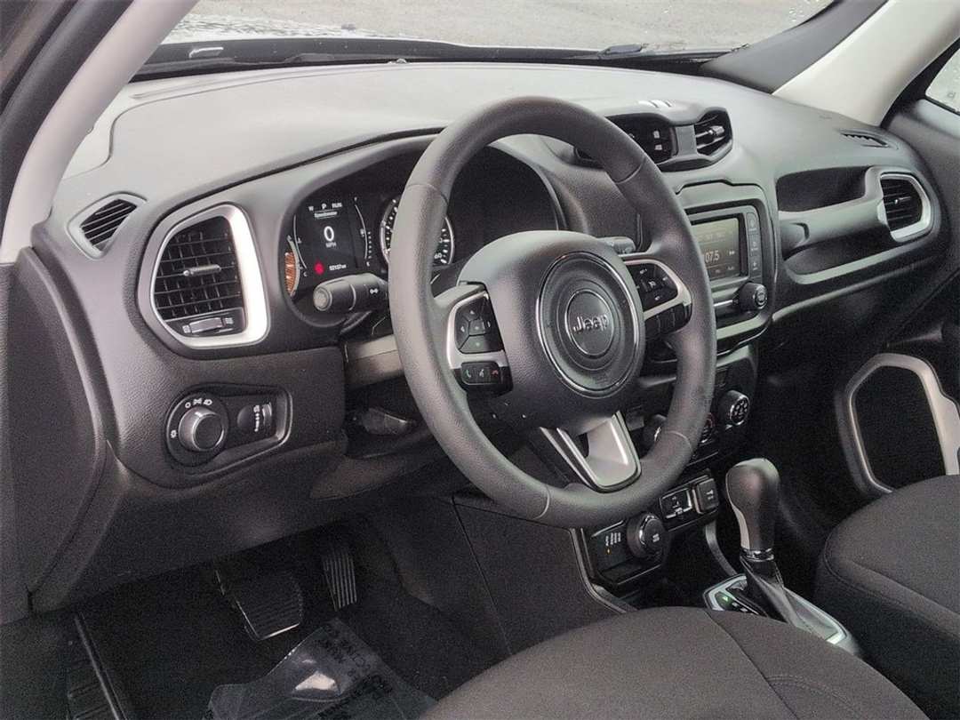 2020 Jeep Renegade Sport - Image 12