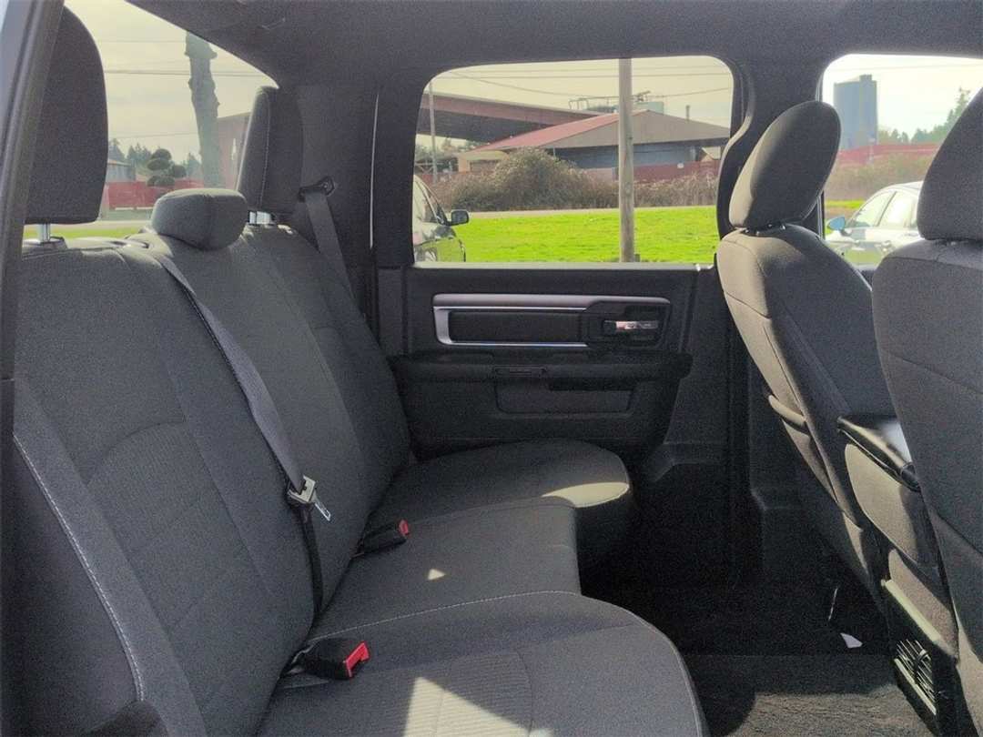 2022 Ram 1500 Classic Warlock - Image 29