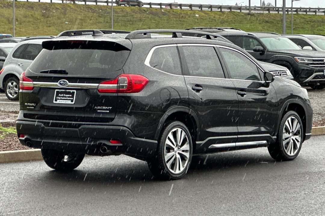 2022 Subaru Ascent Limited - Image 3