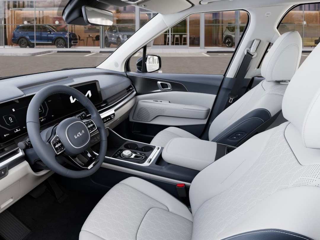 2026 Kia Carnival SX - Image 17