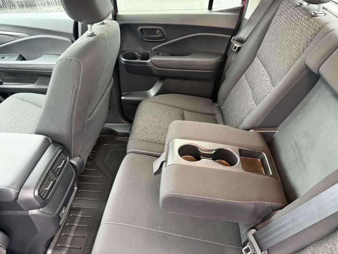 2025 Honda Ridgeline Sport - Image 19