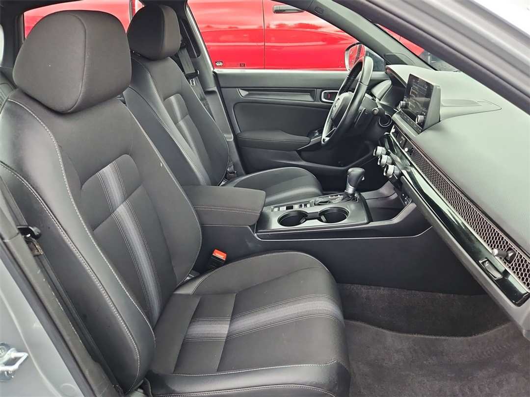 2025 Honda Civic Sport - Image 33