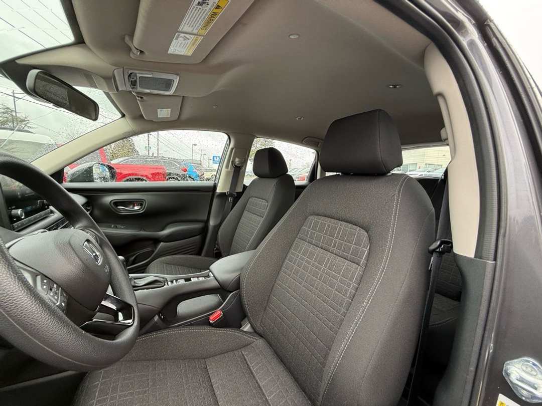 2025 Honda HR-V LX - Image 30
