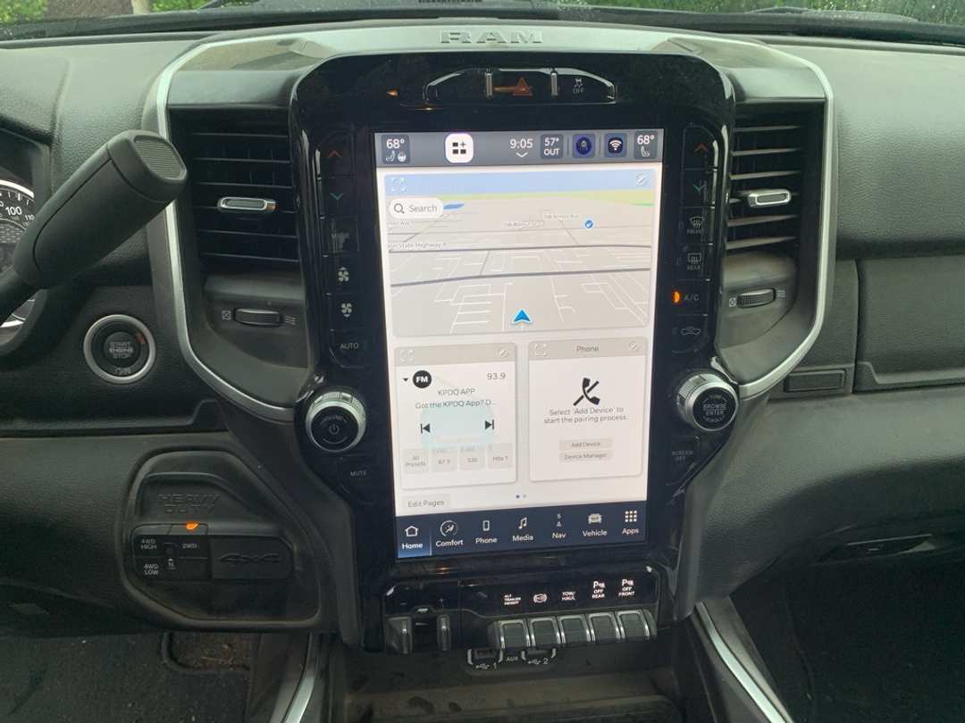 2023 Ram 3500 Big Horn - Image 15