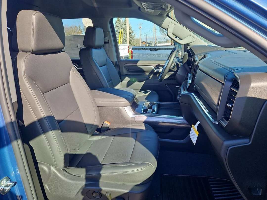 2026 Chevrolet Silverado 3500Hd LTZ - Image 28