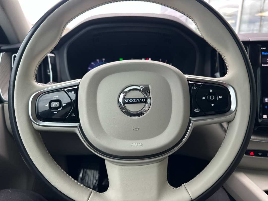 2023 Volvo Xc60 B5 Plus Bright Theme - Image 22