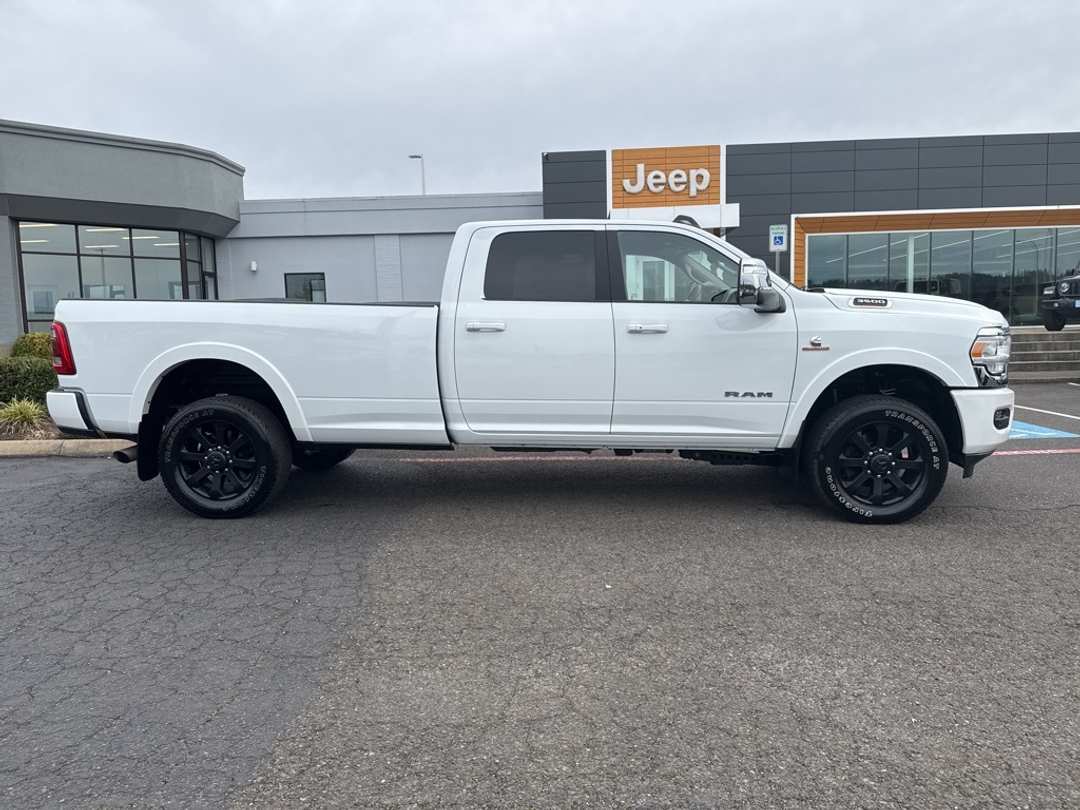 2024 Ram 3500 Laramie - Image 9