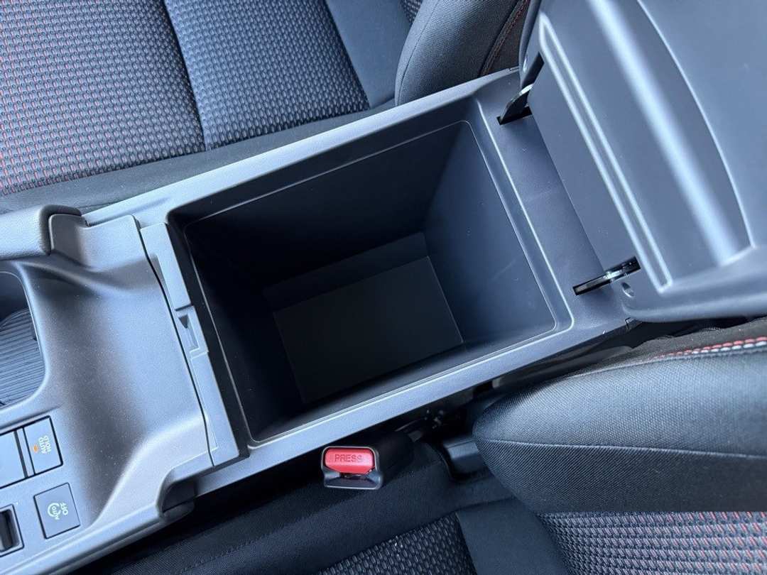 2026 Nissan Sentra SR - Image 28