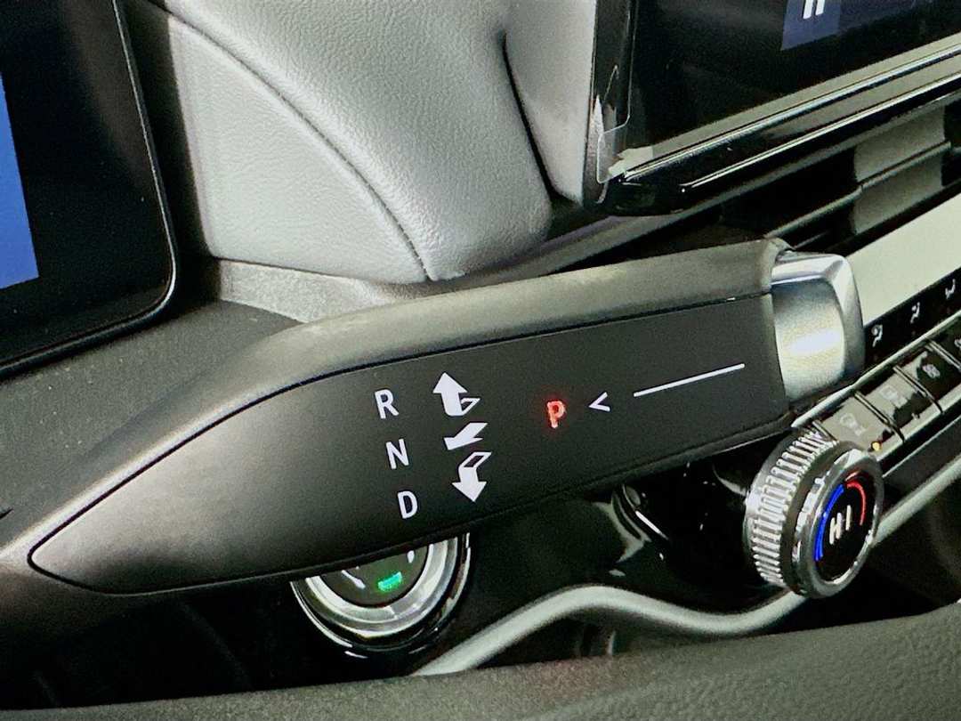 2026 Honda Prologue Touring - Image 17