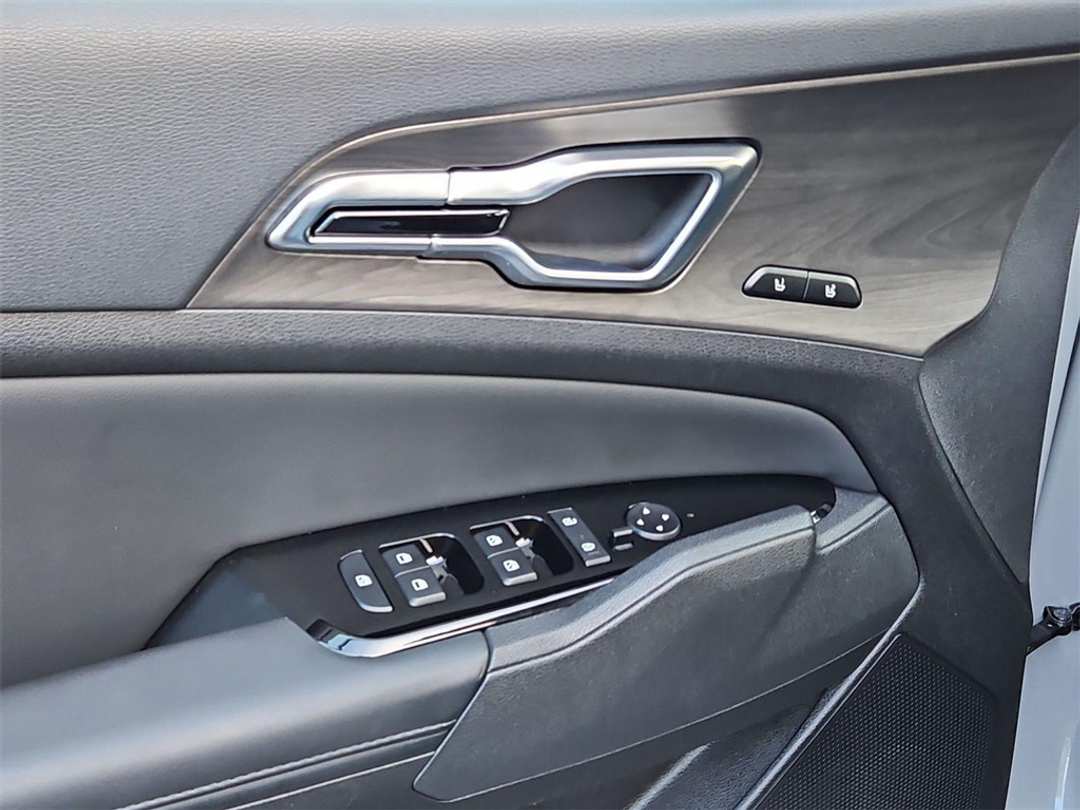 2023 Kia Sportage XPro Prestige - Image 11