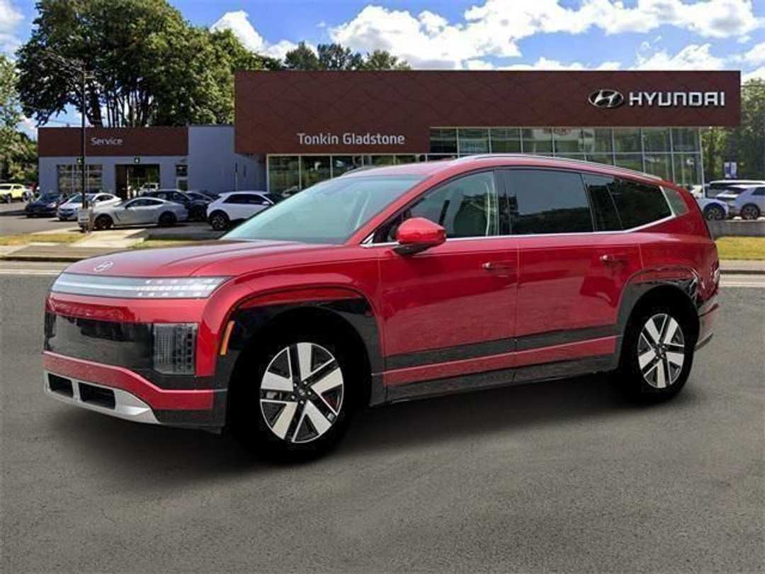 2026 Hyundai Ioniq 9 SEL - Image 2