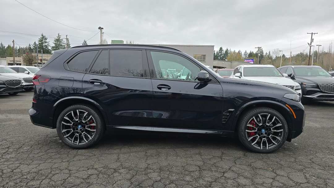 2024 BMW X5 xDrive50e - Image 2