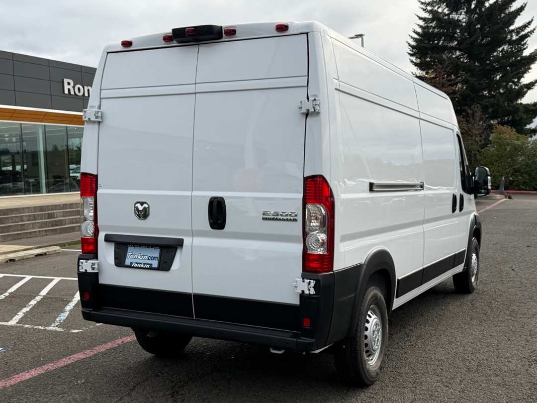 2026 Ram Promaster 2500 High Roof - Image 8