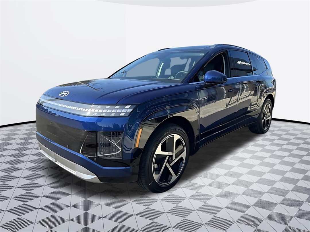 2026 Hyundai Ioniq 9 Performance Limited - Image 4