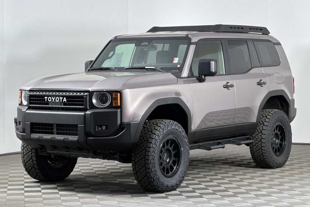 Toyota Land Cruiser - Image 5