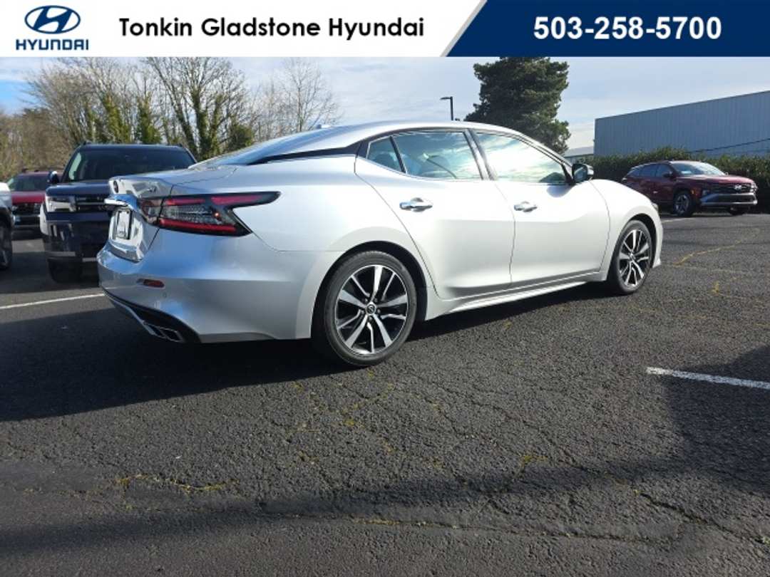 2023 Nissan Maxima SV - Image 5