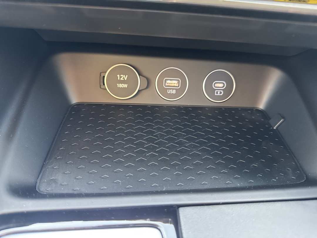 2026 Genesis G70 2.5T - Image 22