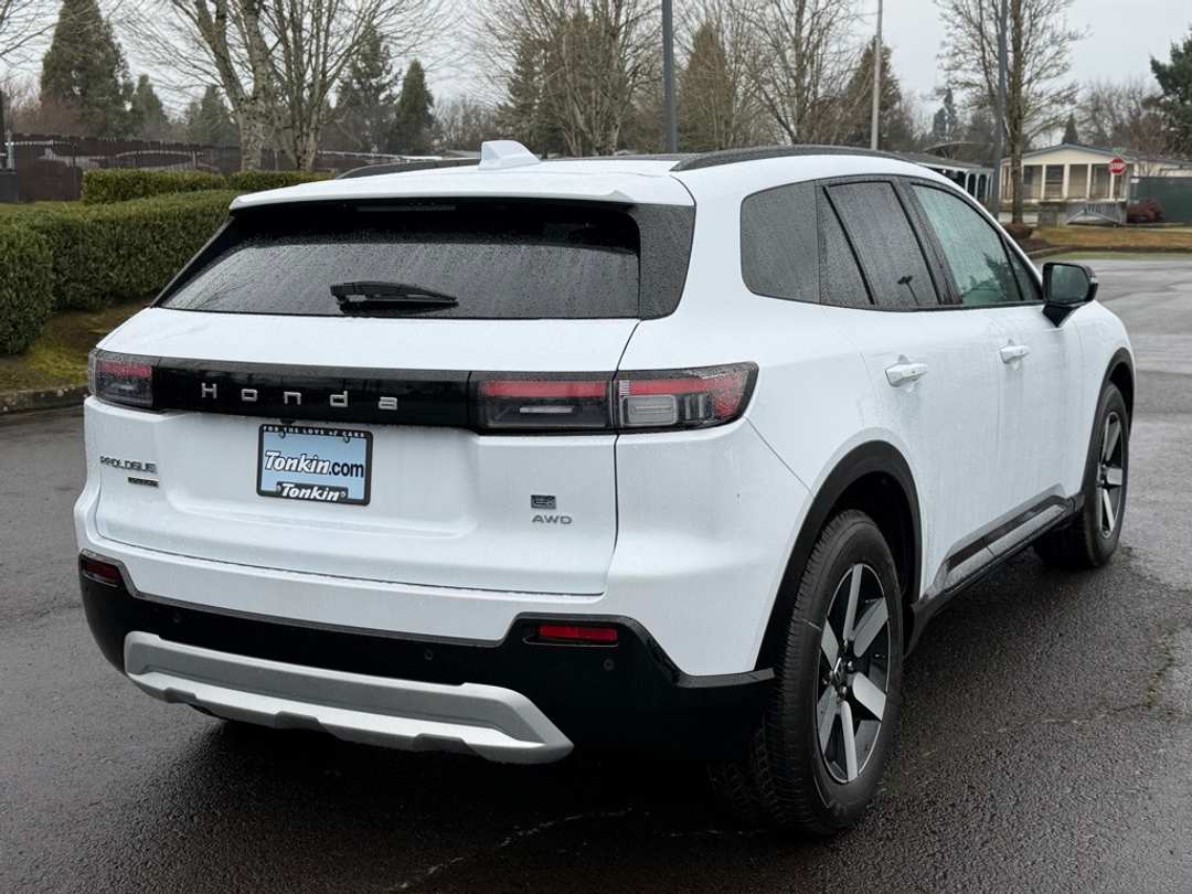 2026 Honda Prologue Touring - Image 8