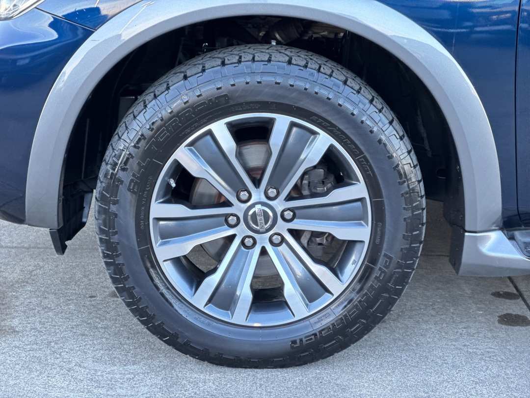 2019 Nissan Armada SL - Image 26