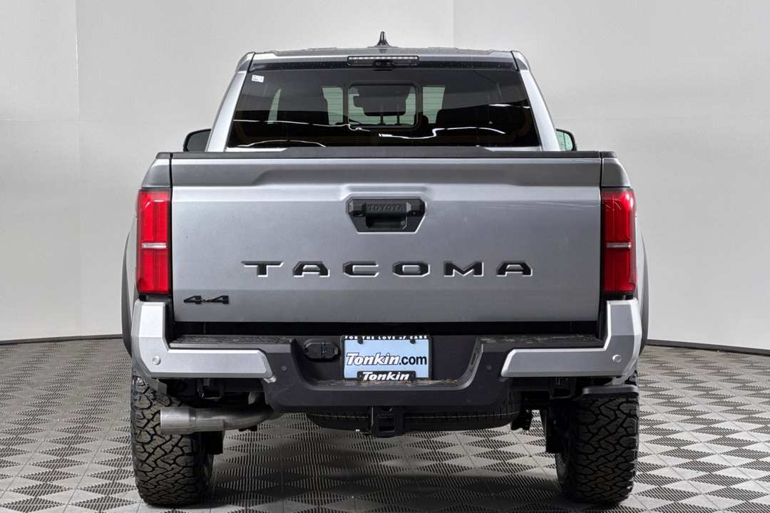 Toyota Tacoma - Image 4