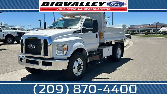 2025 Ford F-650Sd Base