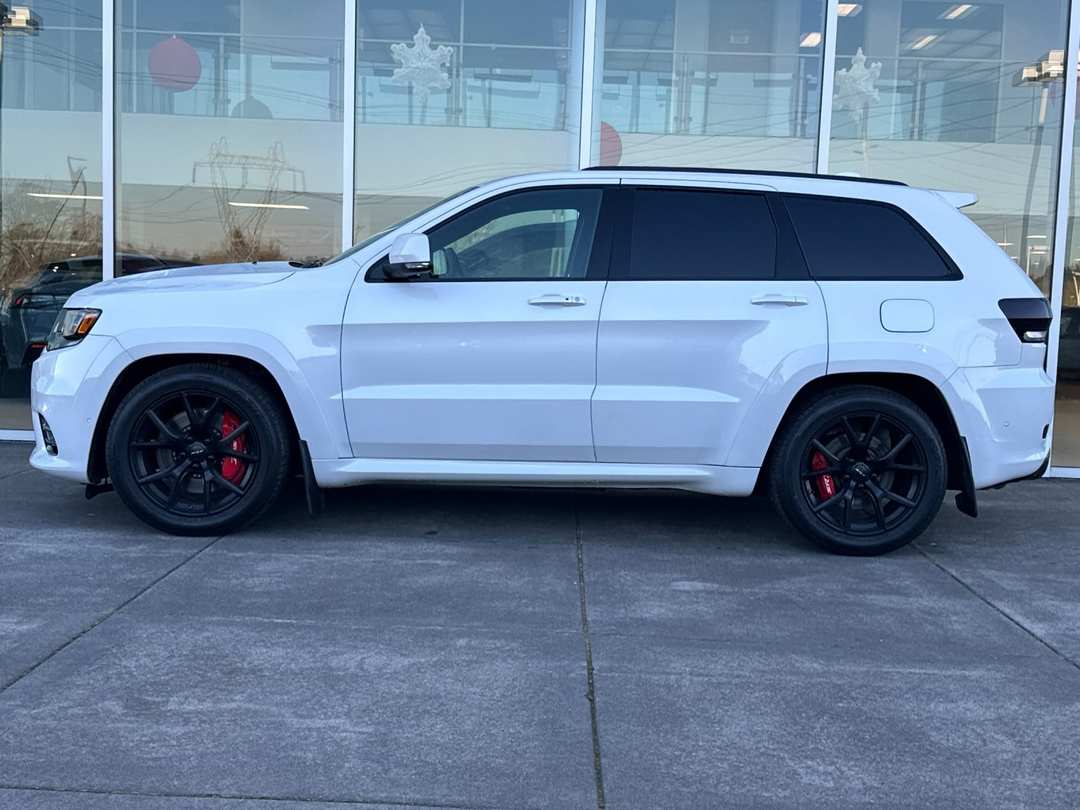 2021 Jeep Grand Cherokee SRT - Image 6