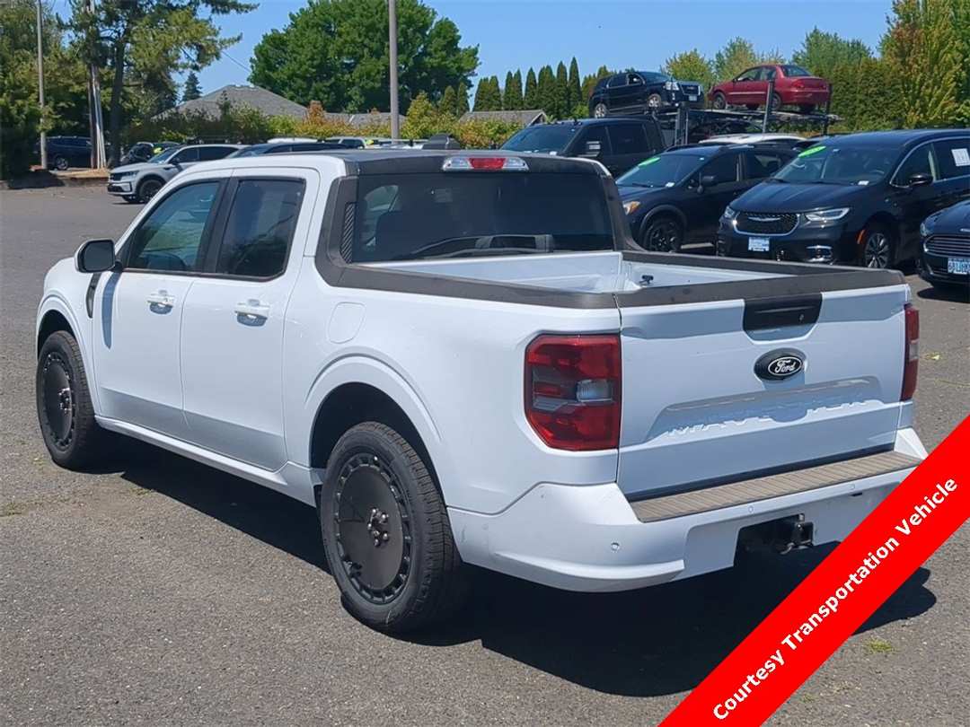 2025 Ford Maverick Lobo Standard - Image 3