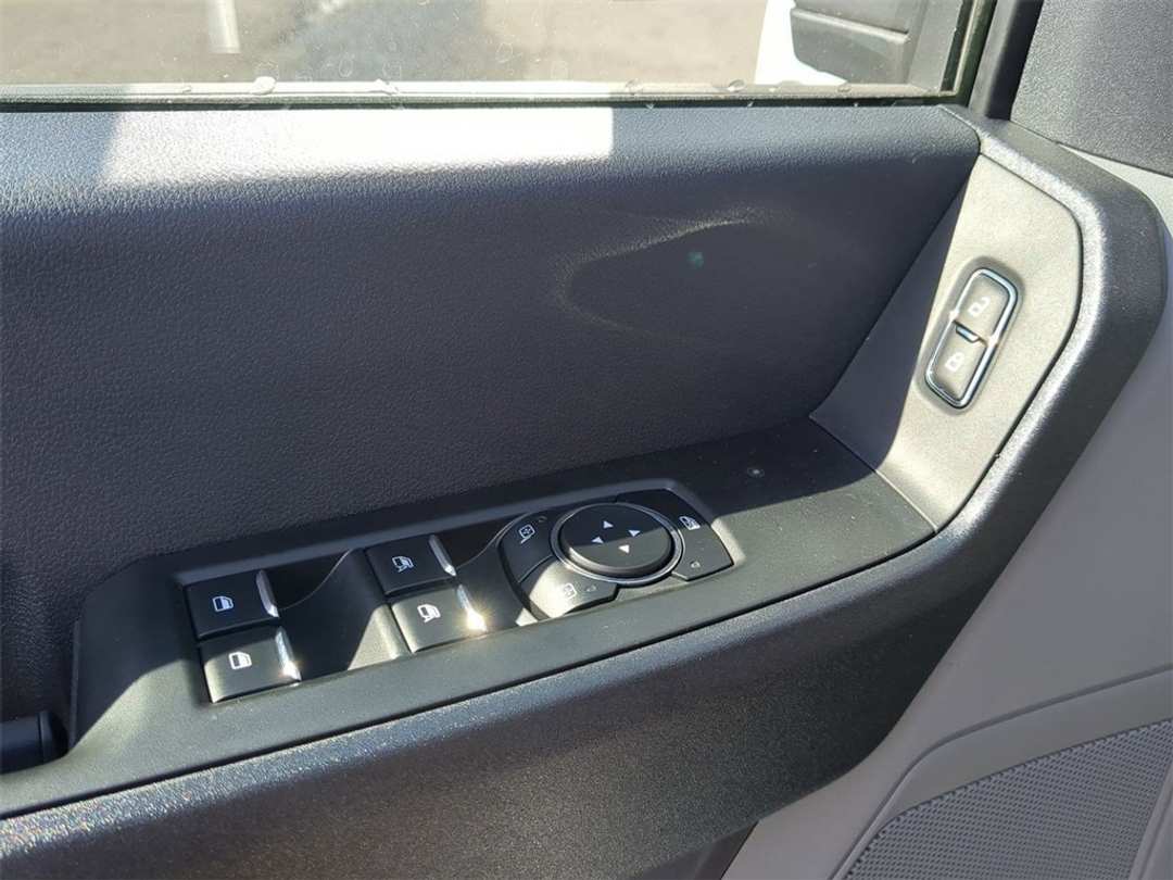 2024 Ford F-450Sd XL - Image 10