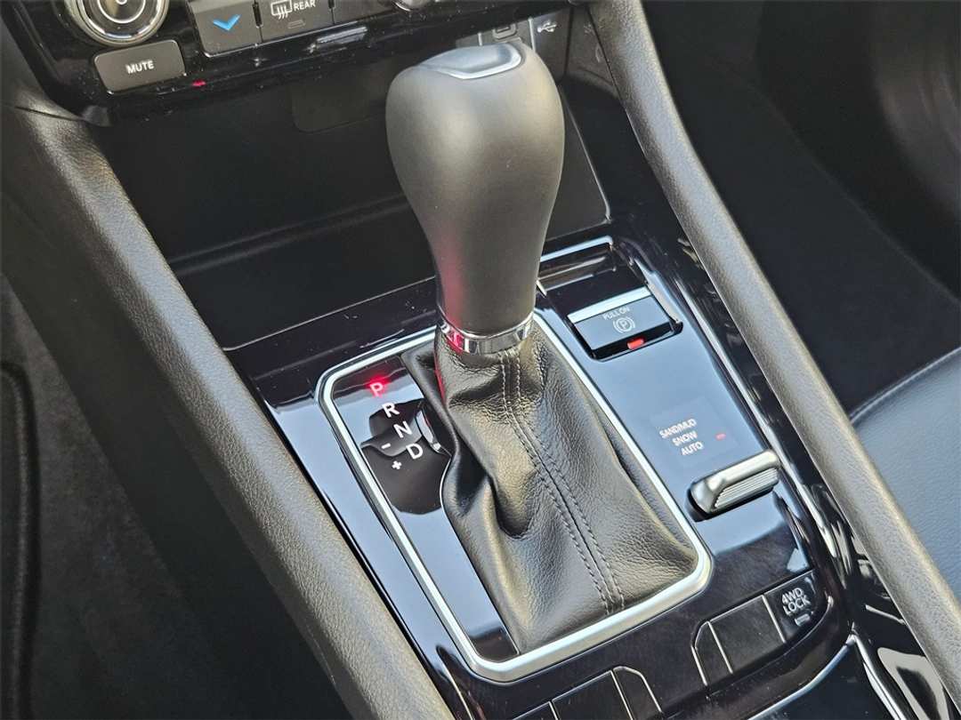 2026 Jeep Compass Latitude - Image 18