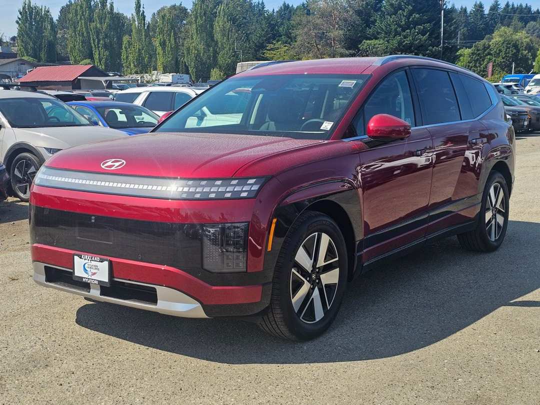 2026 Hyundai Ioniq 9 SEL - Image 3