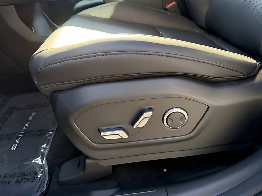 2026 Hyundai Santa Fe SEL - Image 13