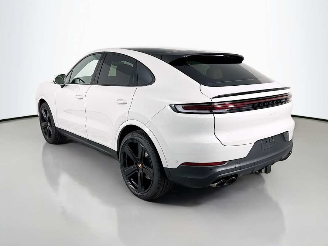 2026 Porsche Cayenne - Image 3