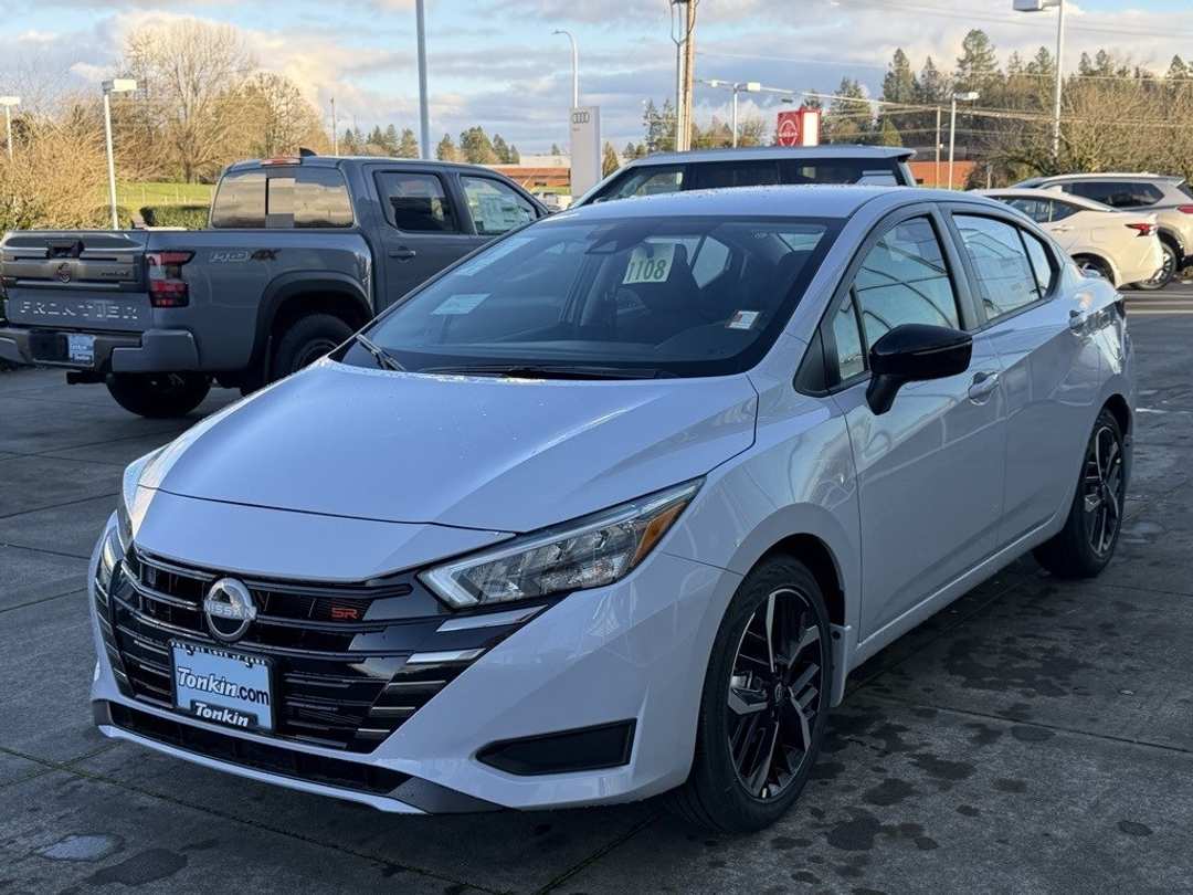 2025 Nissan Versa 1.6 SR - Image 4