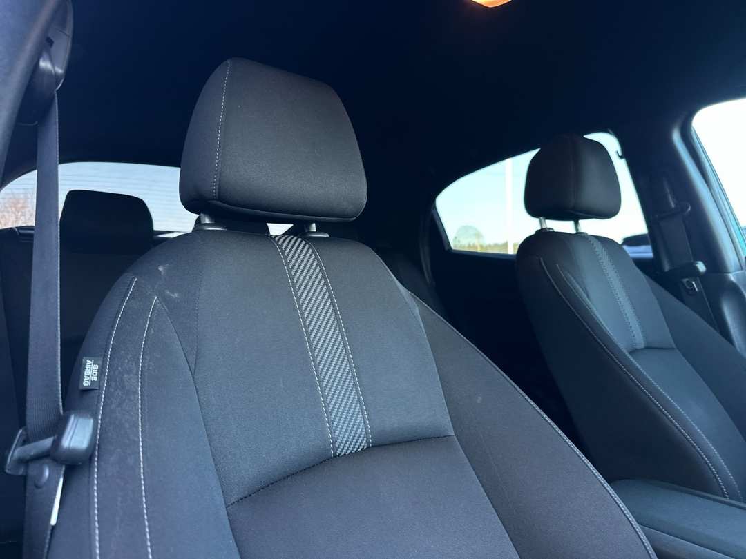 2018 Honda Civic Sport - Image 16