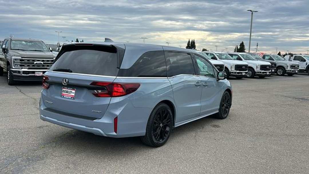 2025 Honda Odyssey SportL - Image 3